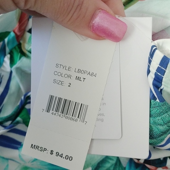 La Blanca V Neck Halter Tankini Top, The Monument, White Multicolor, size 2 - Picture 6 of 9